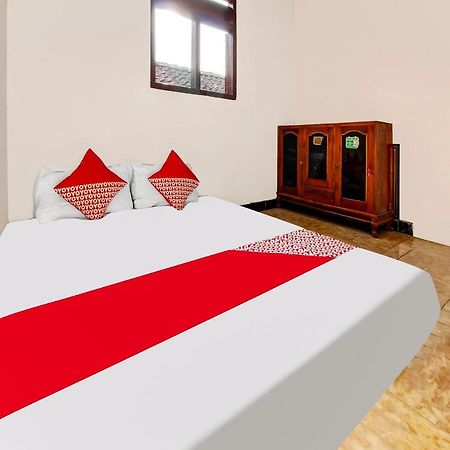Oyo Homes 91134 Desa Wisata Tebing Lingga Trenggalek Екстер'єр фото