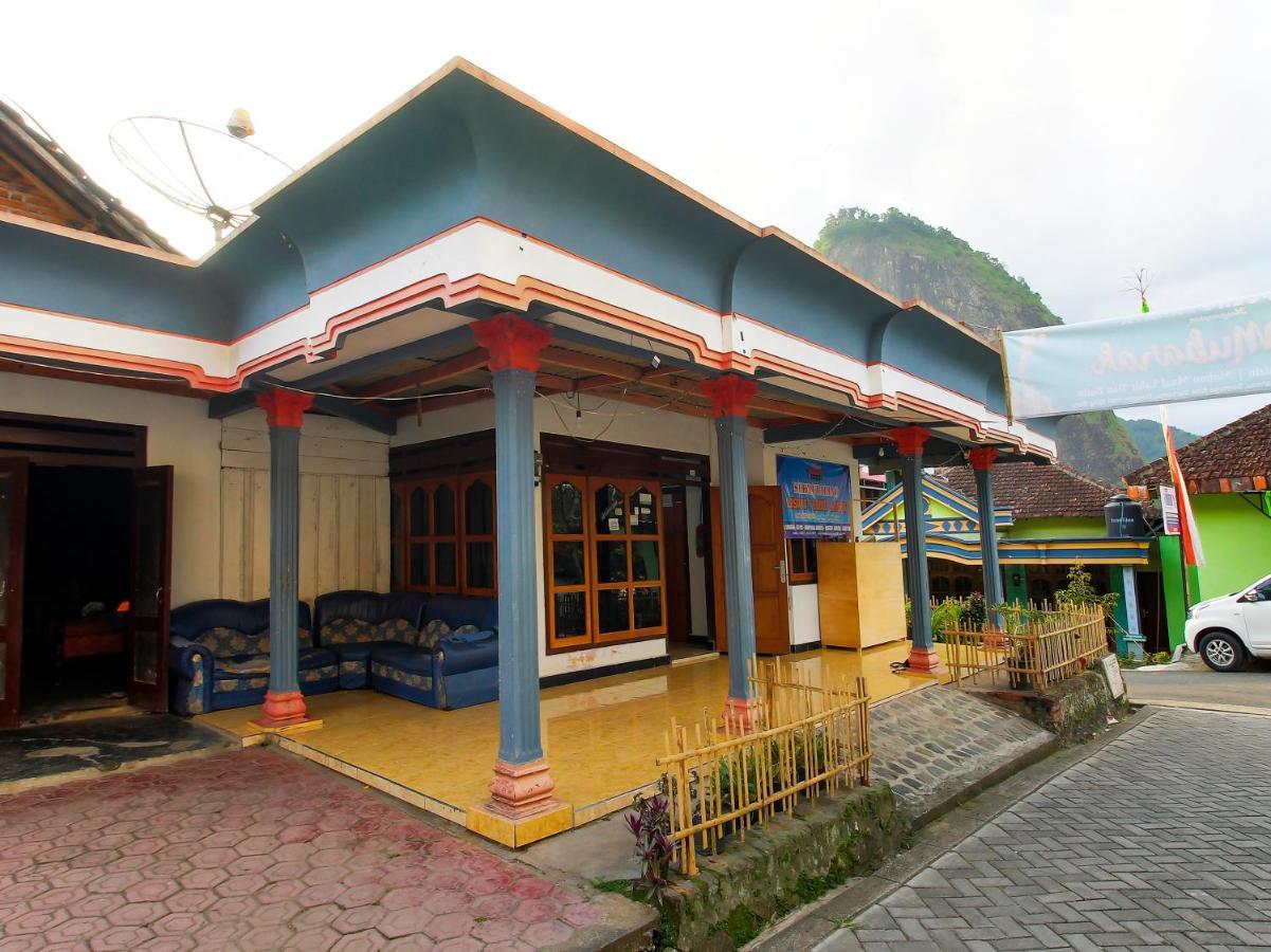 Oyo Homes 91134 Desa Wisata Tebing Lingga Trenggalek Екстер'єр фото