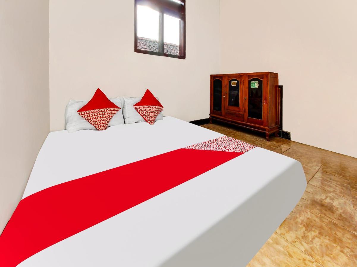 Oyo Homes 91134 Desa Wisata Tebing Lingga Trenggalek Екстер'єр фото