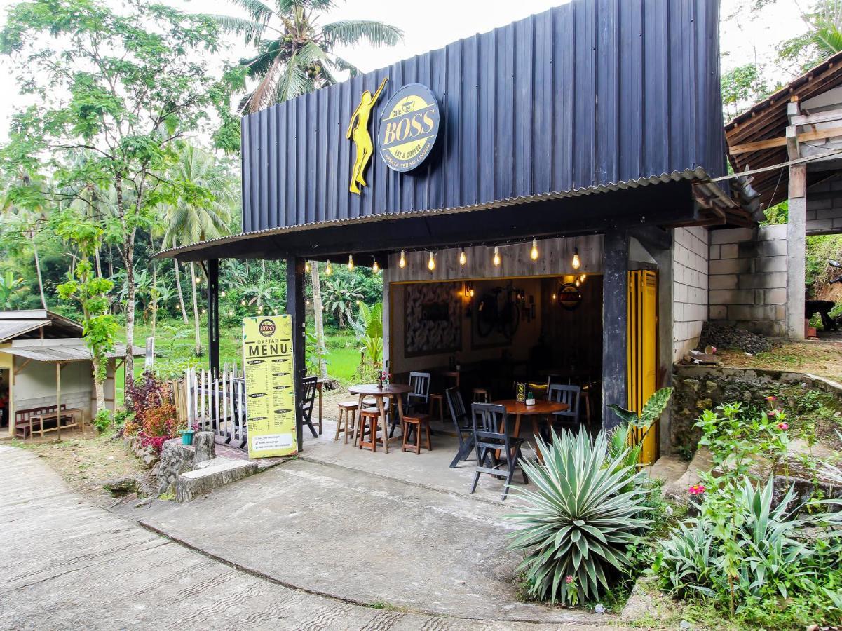 Oyo Homes 91134 Desa Wisata Tebing Lingga Trenggalek Екстер'єр фото